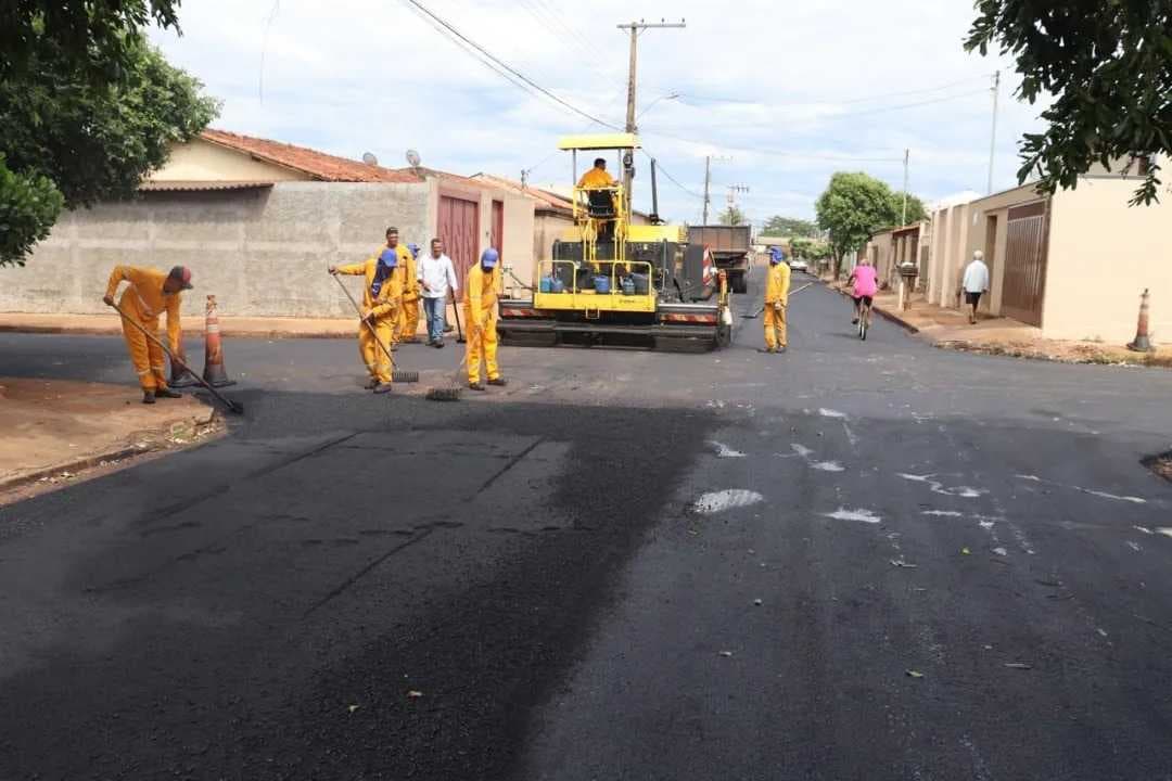 Maior recape da história de Frutal está nas ruas da Vila Esperança e do Ipê Amarelo