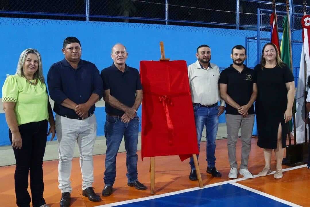 Administração Tuniquim e Chico Veio inaugurou a Quadra Poliesportiva da Escola João Alves