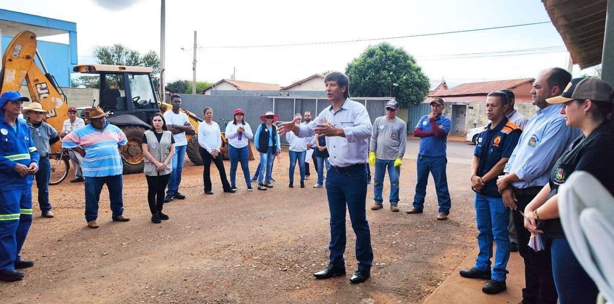 ‘Todos Contra a Dengue’ retirou mais de 45 toneladas de lixo e entulho das residências