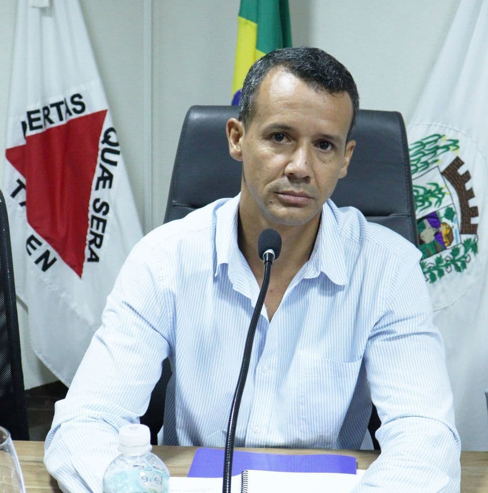 Vereadores se unem em busca de mais médico plantonista para Casa de Saúde