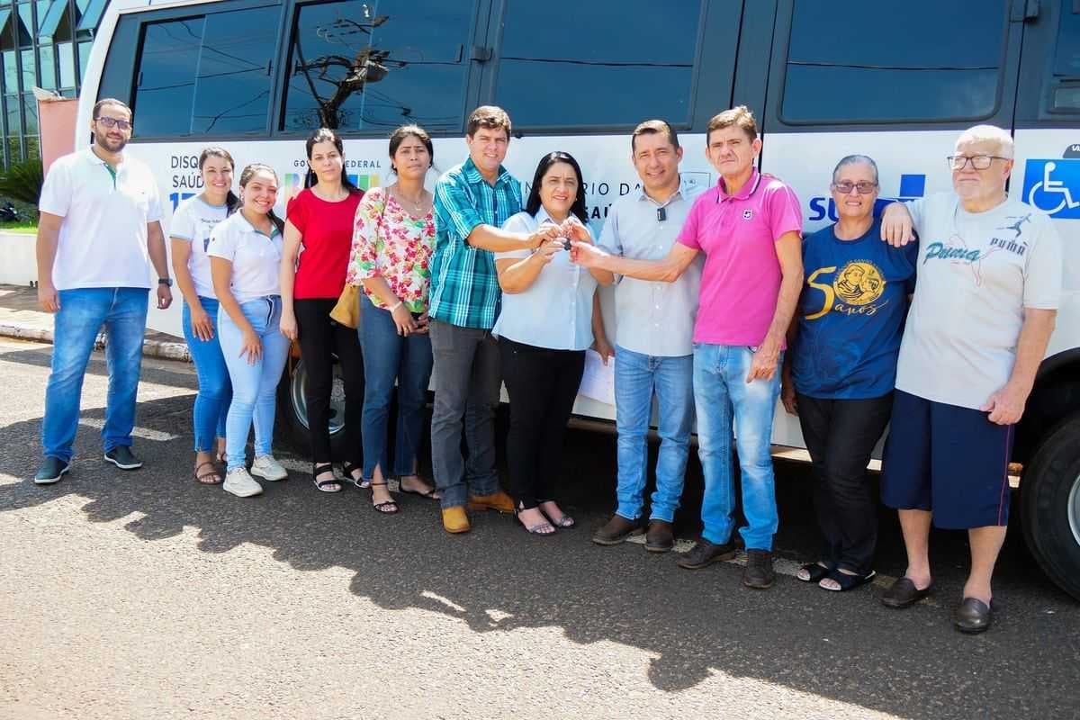 Saúde de Itapagipe conta com mais um micro-ônibus para transportar pacientes