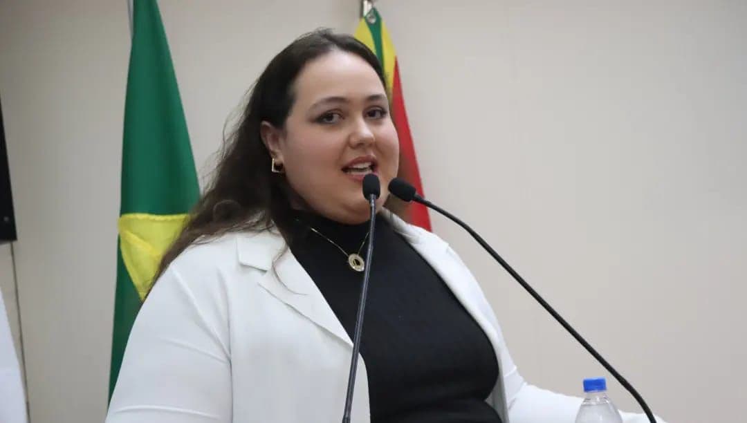 Reguladora do SUSFácil do Frei Gabriel usa a tribuna da Câmara de Frutal