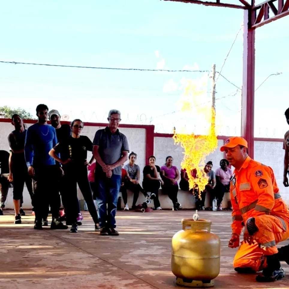 Profissionais da Saúde de Iturama participaram do curso de Brigada de Incêndio