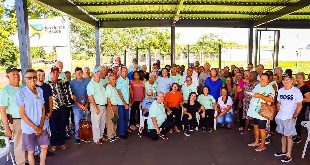 Confraternização da Academia da Saúde marca encerramento das atividades