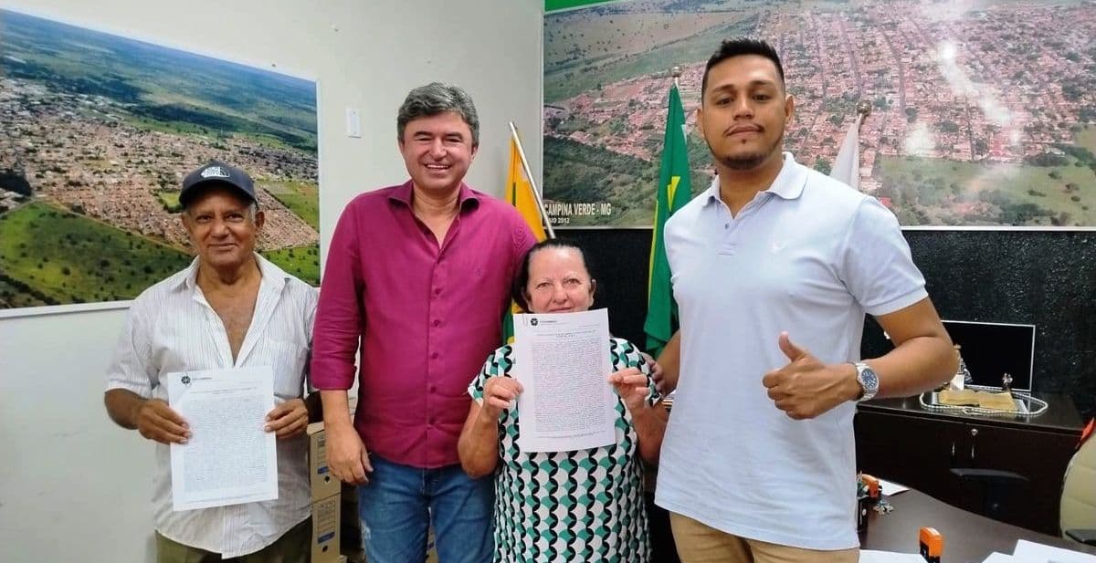 Prefeitura de Campina Verde realiza entrega de mais duas escrituras