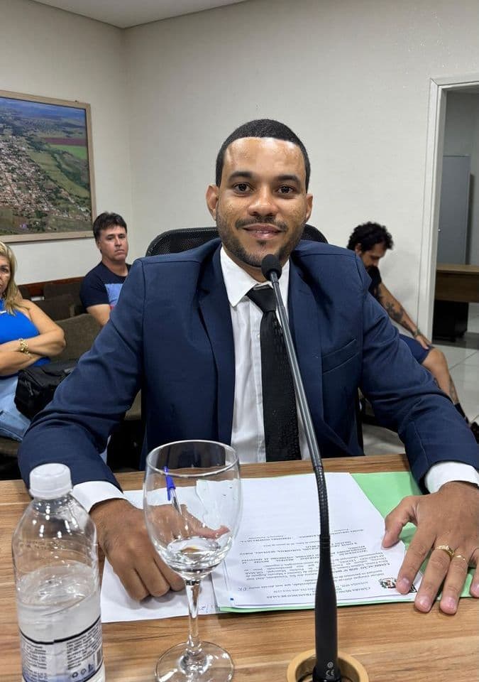 Vereador Charles Jordani solicita providências para infraestrutura urbana e rural