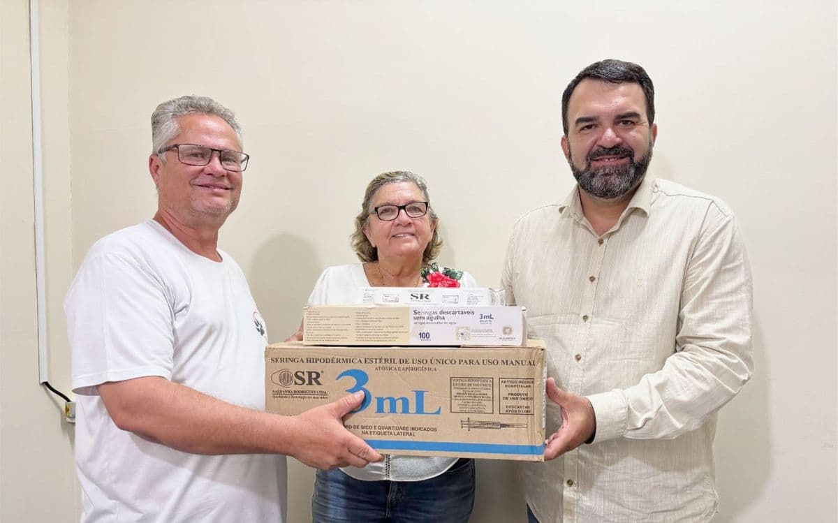 Prefeitura de Frutal doa 600 seringas para a ONG Amigos Protetores dos Animais de Frutal