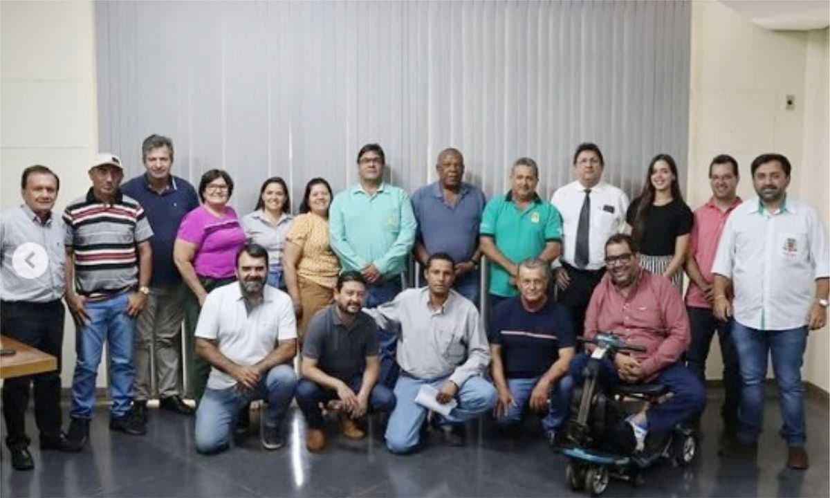 11ª Feira do Abacaxi: Parceria entre Prefeitura e Câmara fortalece tradição e economia local
