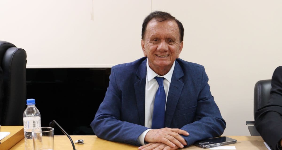 Vereador Zizi propõe contratação de professor para aulas na pista de skate de Frutal