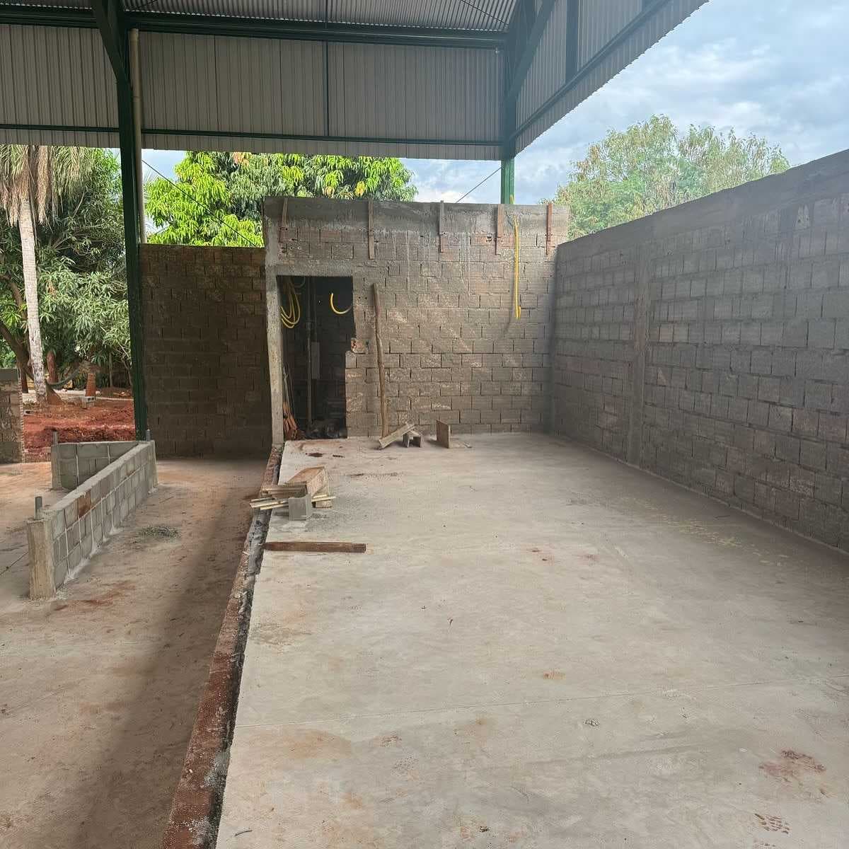 Nova quadra poliesportiva da Escola Municipal Antônio Aparecido de Queiroz será inaugurada em breve