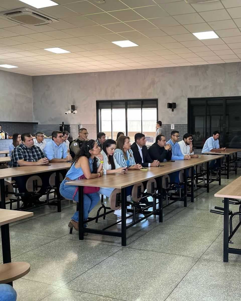 Vereadores do Prata visitam COOPRATA e destacam excelência da cooperativa