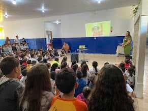 CREAS fomenta informação e acolhimento às crianças nas escolas do Prata
