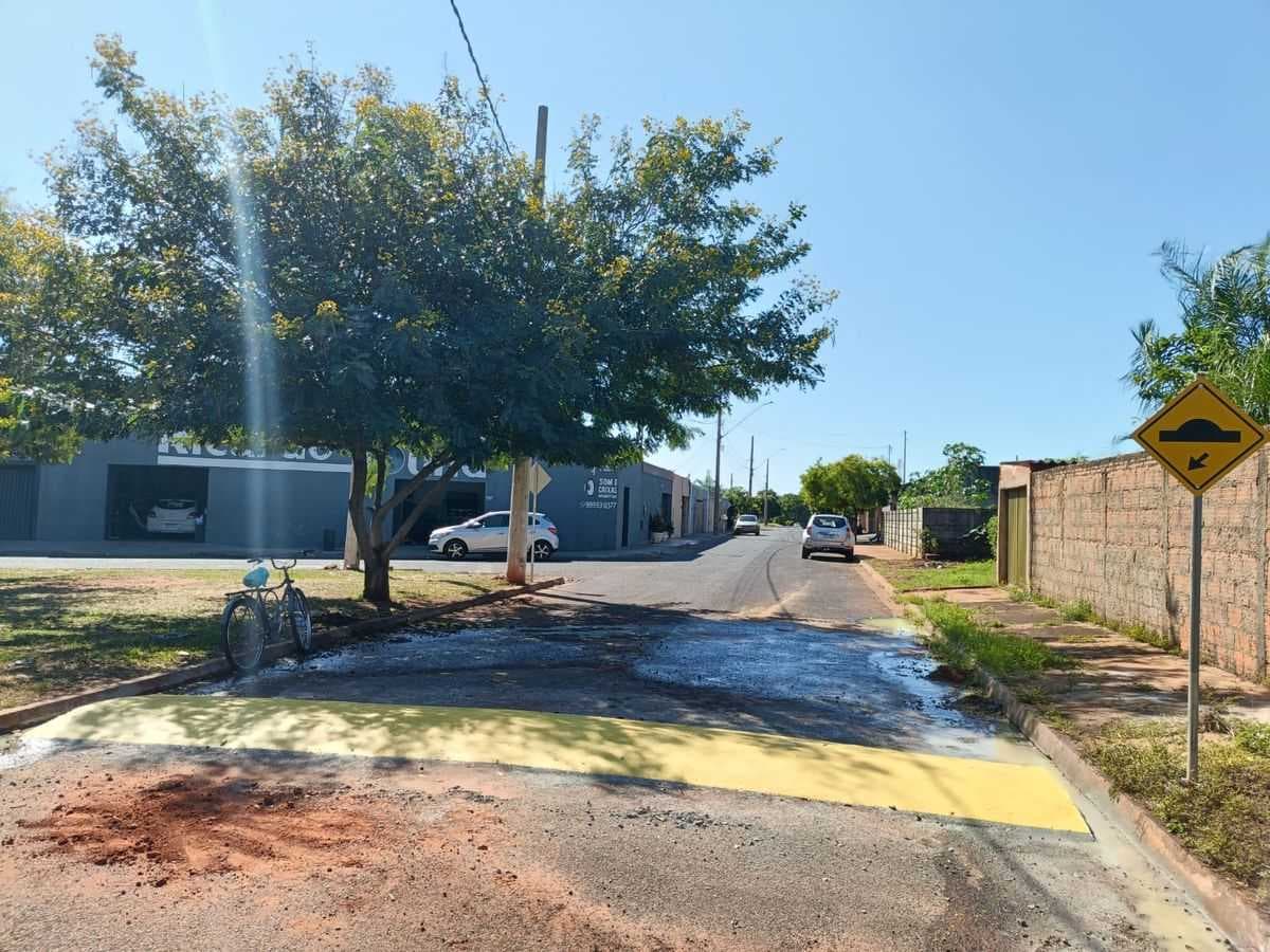 Mais segurança para todos: novo quebra-molas é instalado na Alameda José Américo dos Santos