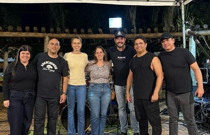 Feira de Cultura e Lazer movimenta Praça José Alexandre do Carmo com música, gastronomia e arte em Conceição das Alagoas