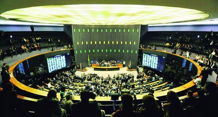 MCCE critica aumento no número de deputados e classifica proposta como "imoral e inoportuna"