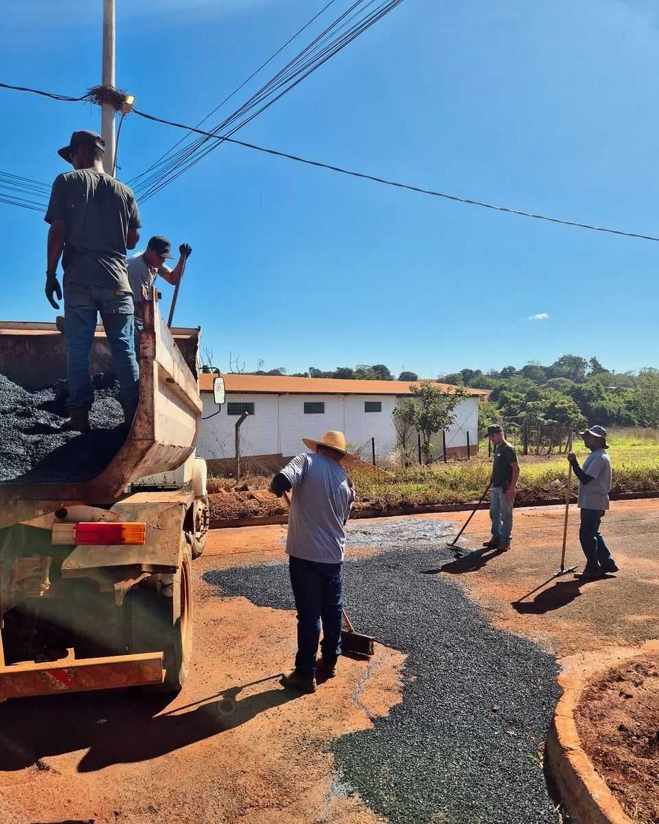 Operação Tapa-Buraco avança em Conceição das Alagoas e melhora segurança viária