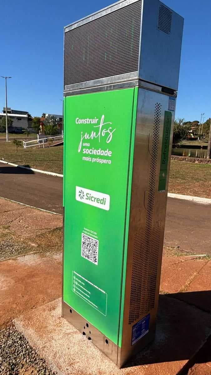 Sicredi inaugura ponto de hidratação no Parque dos Lagos e anuncia doação de R$ 20 mil ao Hospital Frei Gabriel