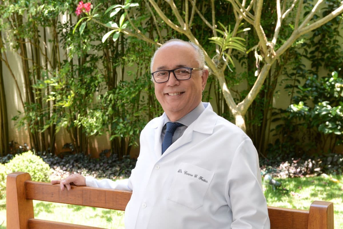 Médico alerta para prevenção das doenças reumáticas com foco em hábitos saudáveis