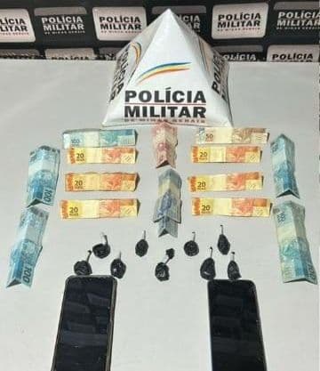 🚨 Polícia Militar prende dois homens por tráfico de drogas em Frutal