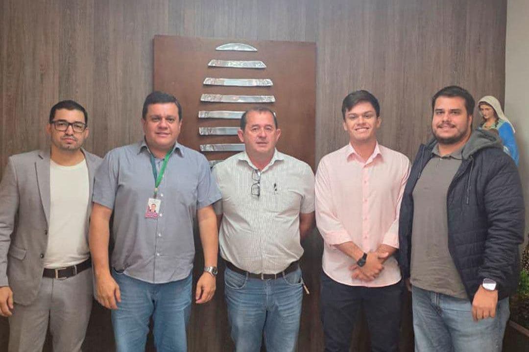 Prefeito Gauchinho recebe assessor do Deputado Federal Maurício do Vôlei para tratar de demandas do município