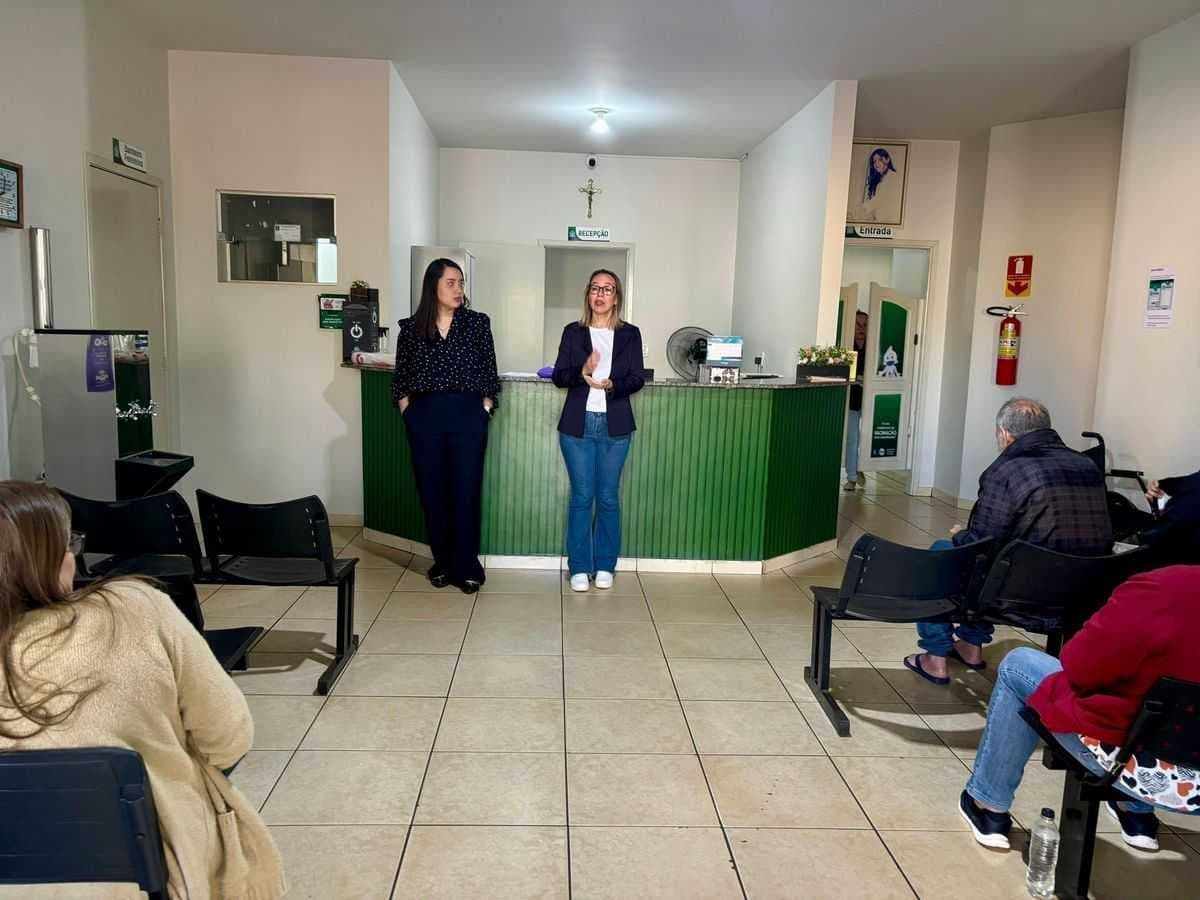 Secretaria de Saúde promove ações do Agosto Lilás com palestras e orientações à população