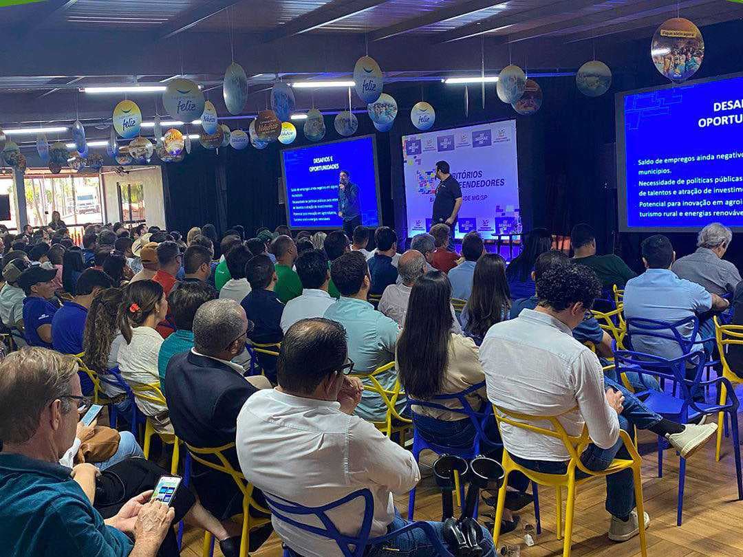 Prefeito de Pirajuba participa de encontro regional de empreendedorismo promovido pelo Sebrae