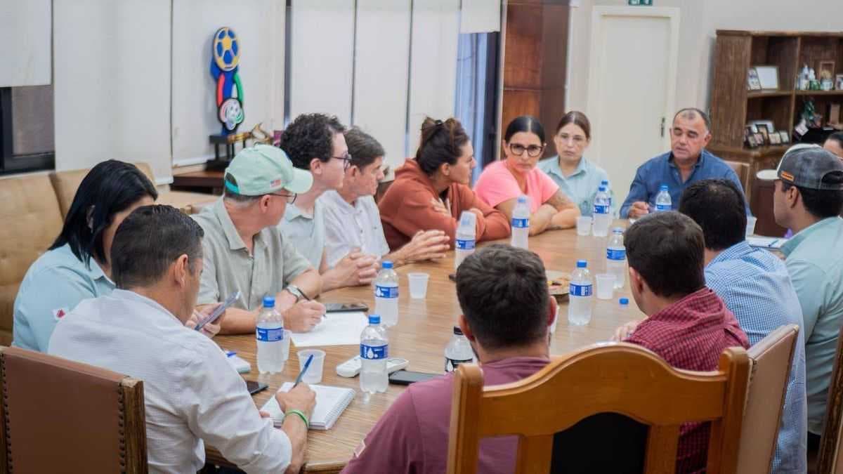 Reunião em Itapagipe define ações para castração, adoção e combate aos maus-tratos de animais