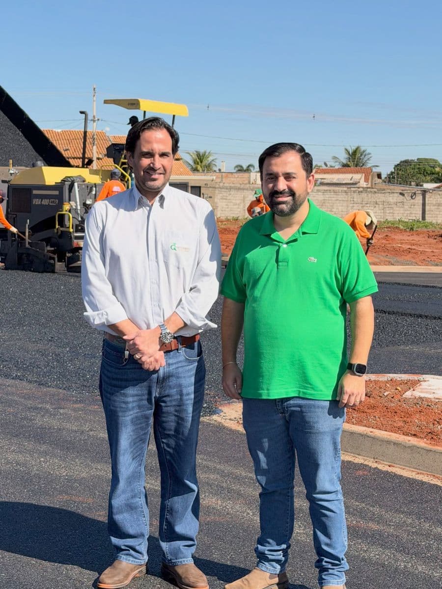 Prefeitura e Q3 Empreendimentos entregam asfaltamento da Avenida Brasília e interligam bairros após anos de espera